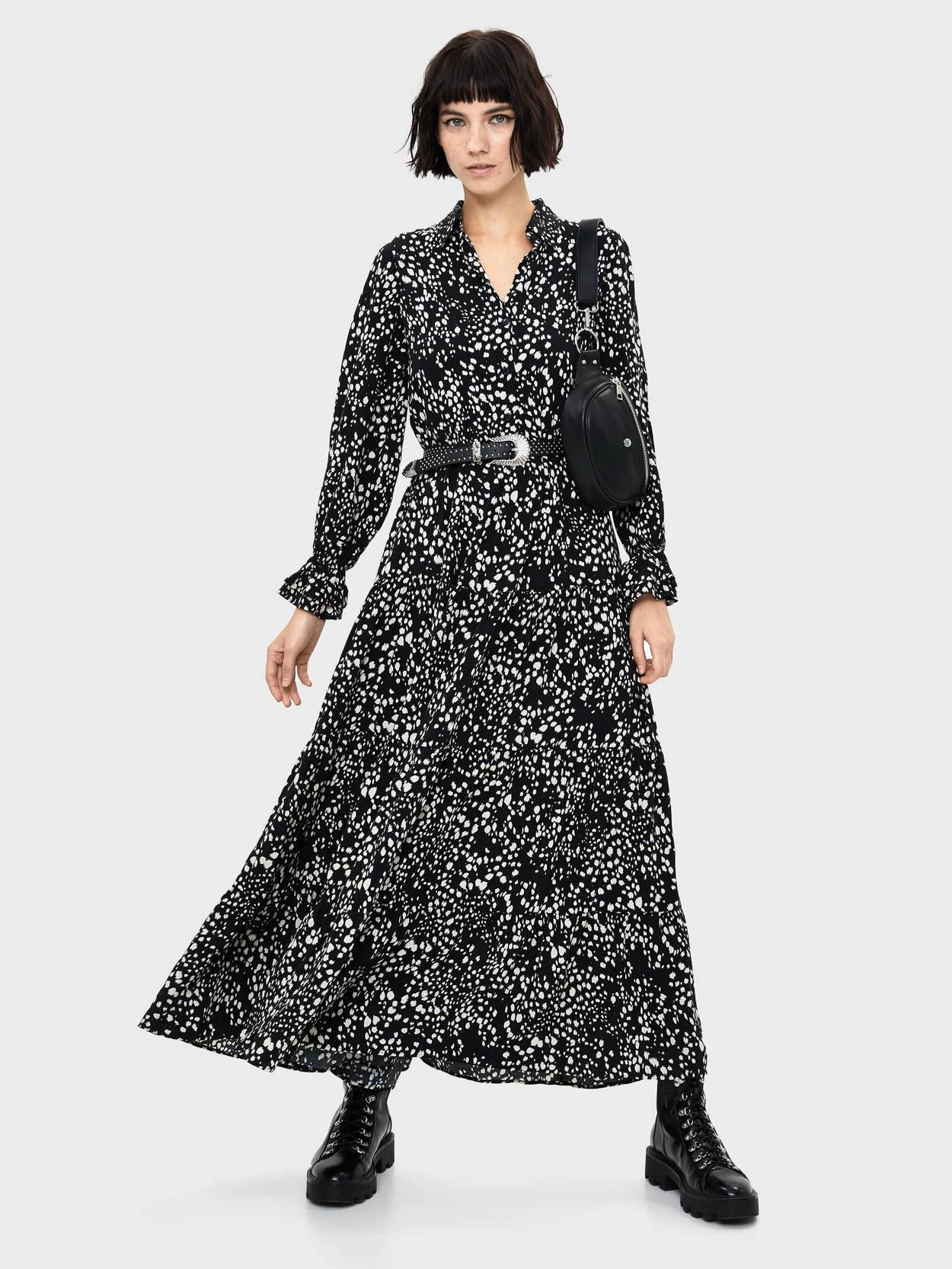 

Платье Bershka XAZ238116IMKG S Черное