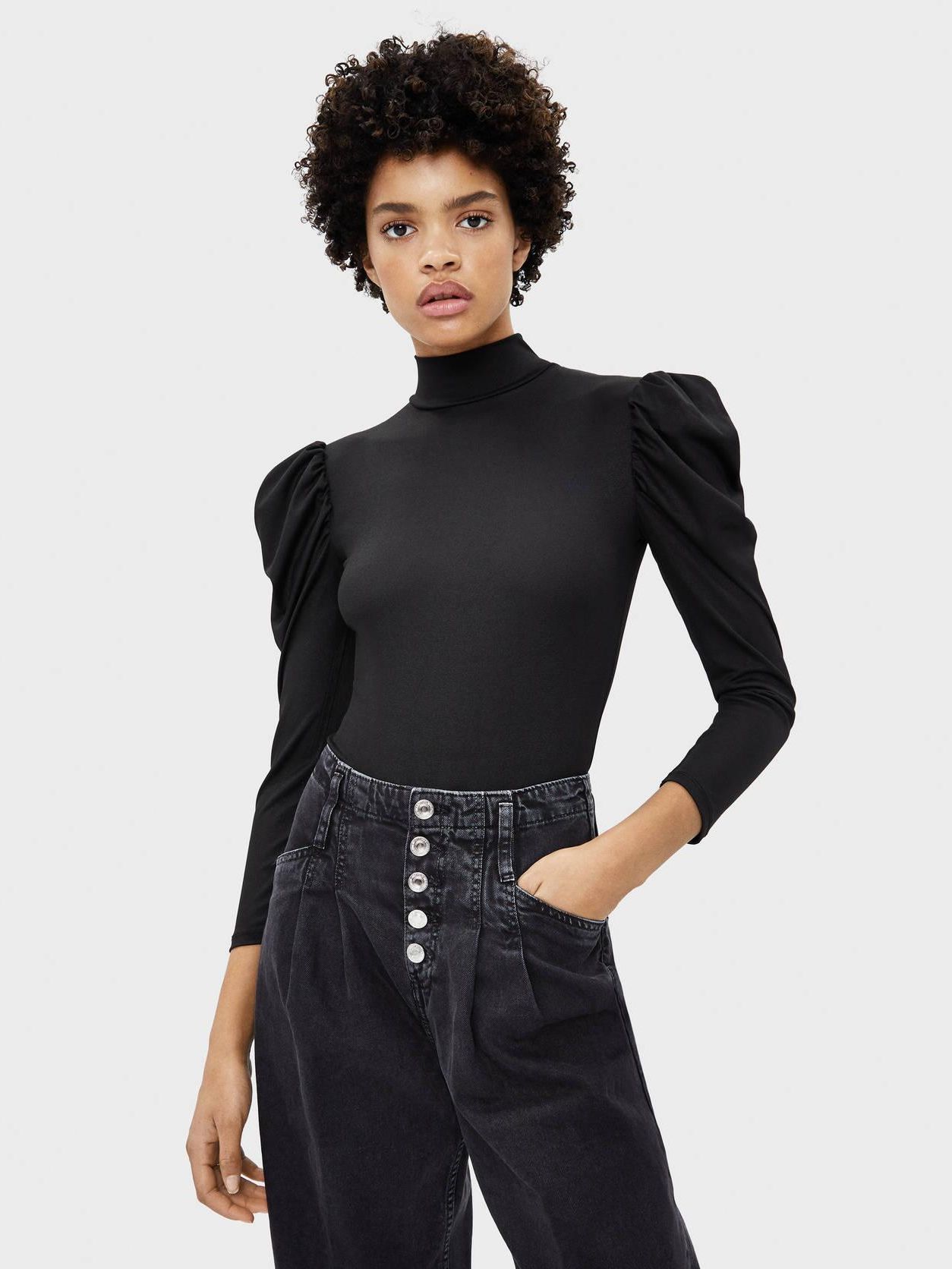 

Боди-блузка Bershka XAZ262125CHXP S Черная