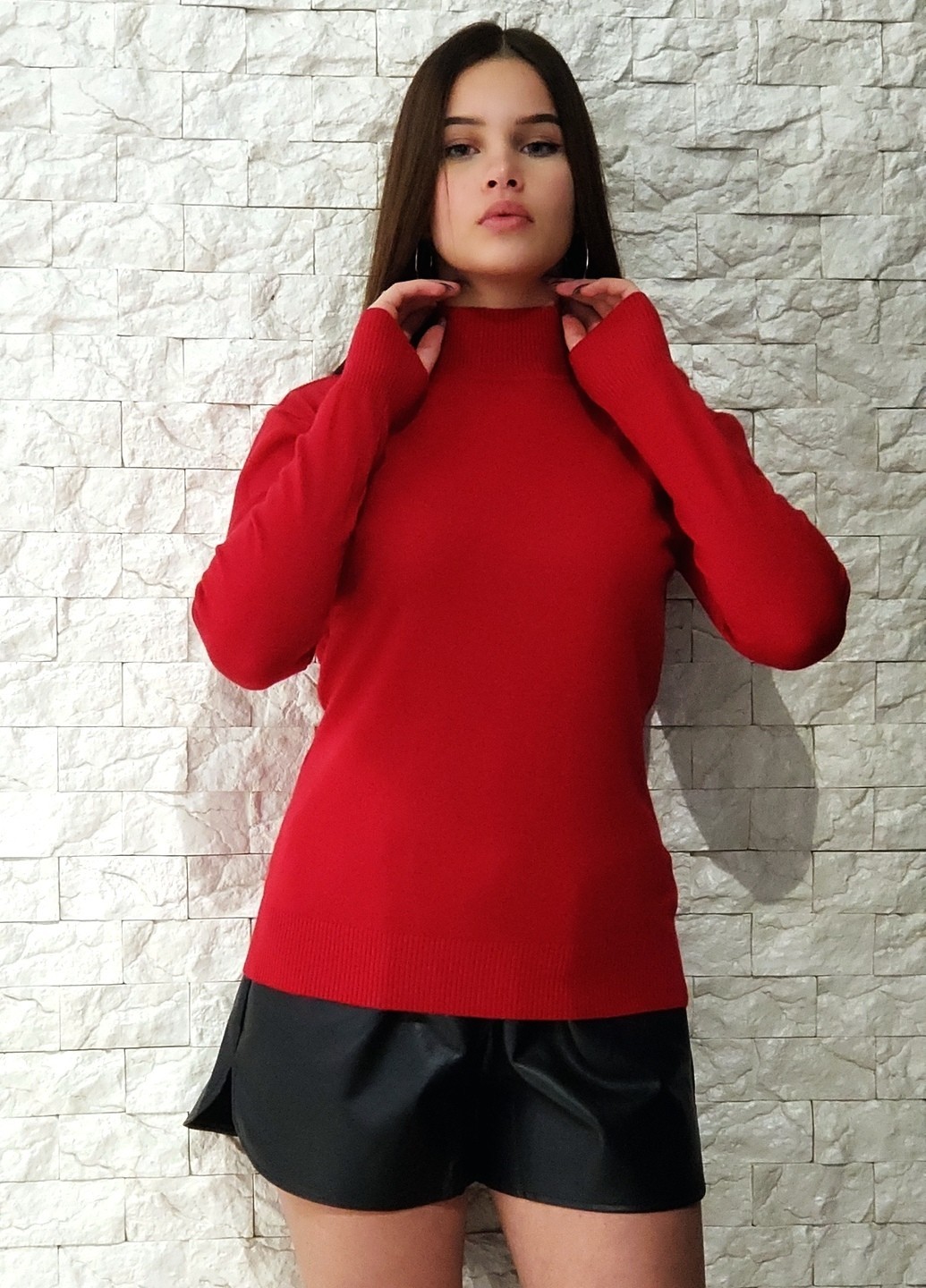 

Гольф Amour & Beaute Красный 42-44 9-2076