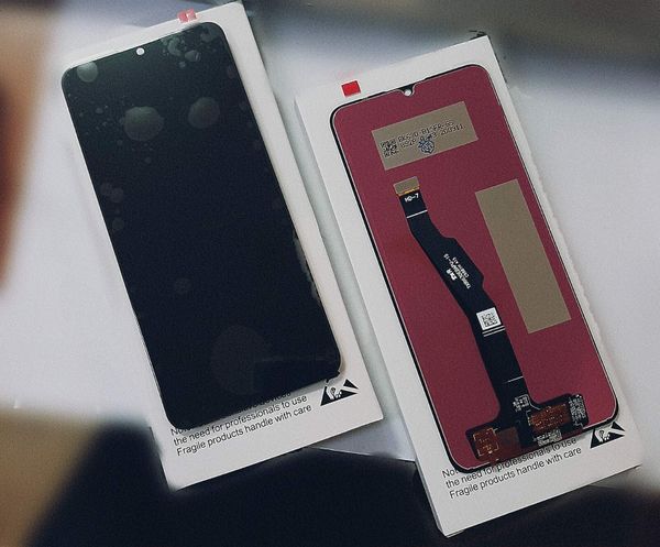 

Дисплей для Huawei Y6P ( 2020) с сенсором черный