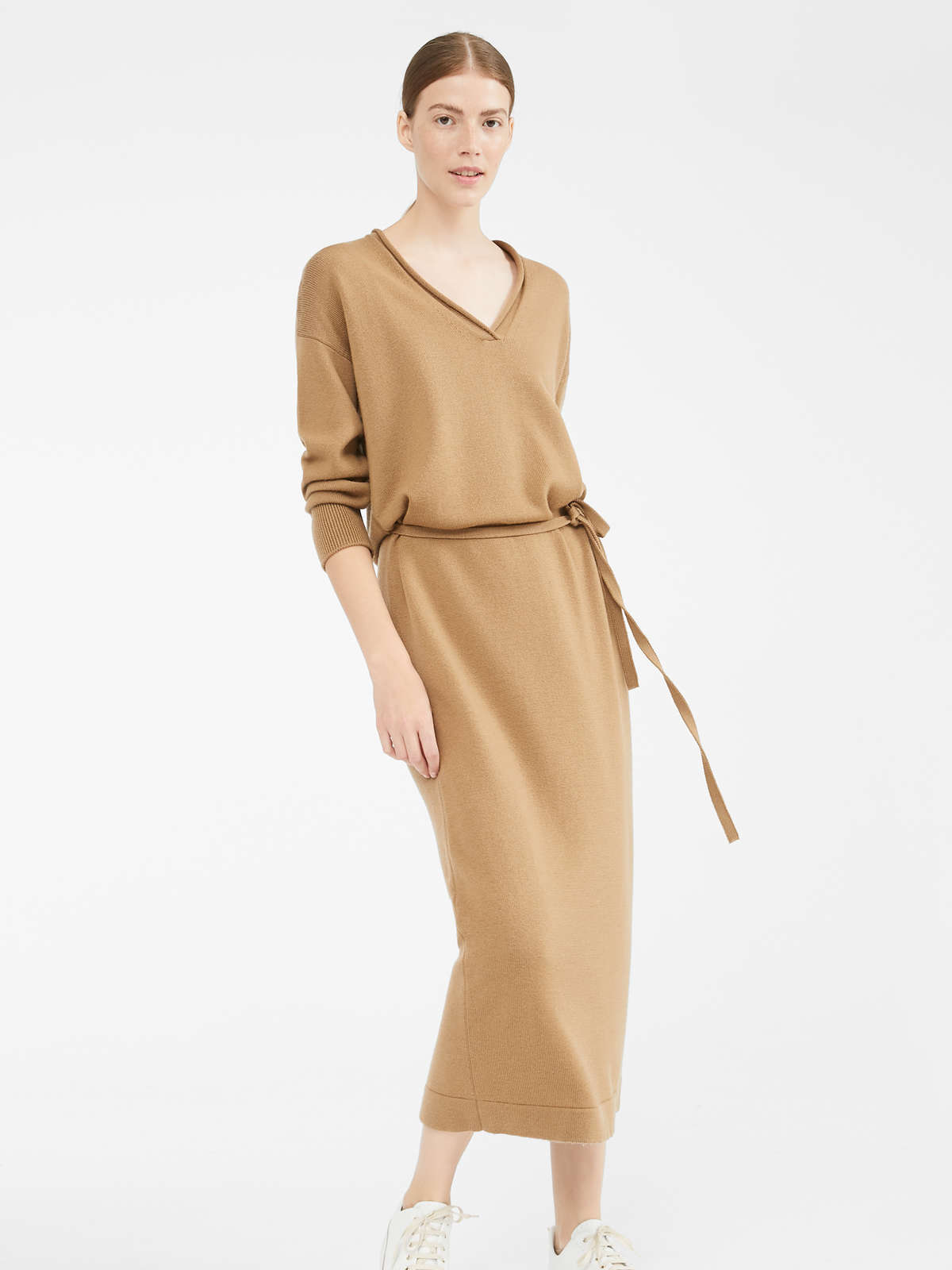 

Платье MaxMara  Бежевое 33260106600, Платье MaxMara M Бежевое 33260106600
