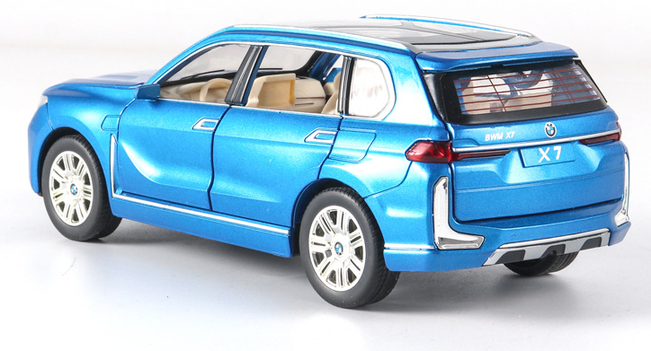 

Металлическая машинка BMW X7 масштаб 1:24 Blue