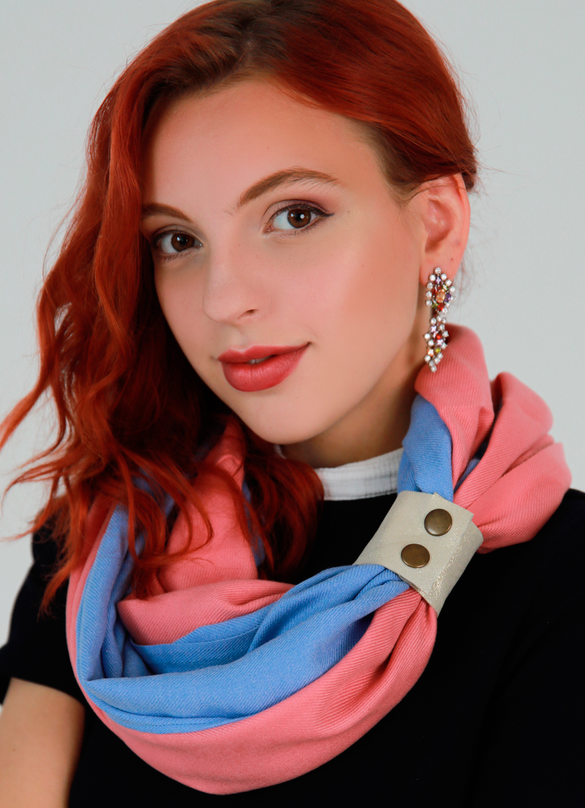 

Кашемировый шарф My Scarf с кожаной застежкой голубовато-розовый (708)