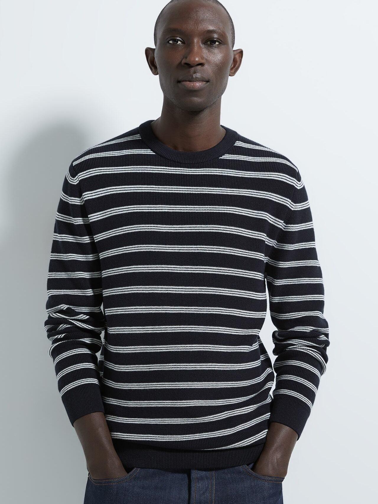 

Джемпер Zara XAZ244354LQXY M Темно-синий с белым