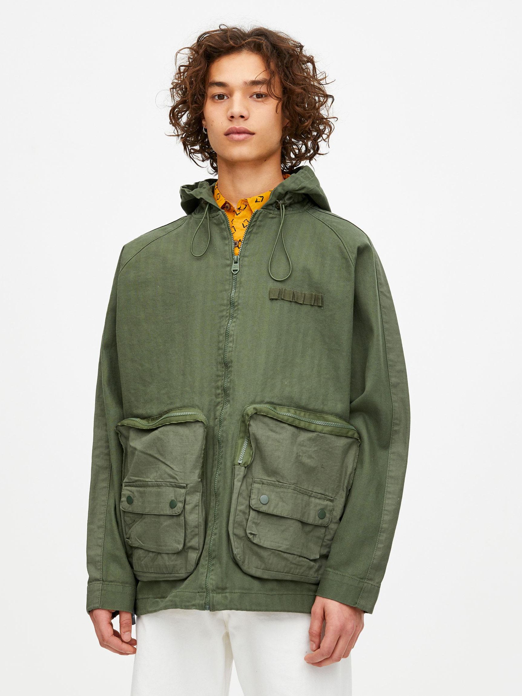 

Ветровка Pull & Bear XAZ259764WFEQ L Хаки