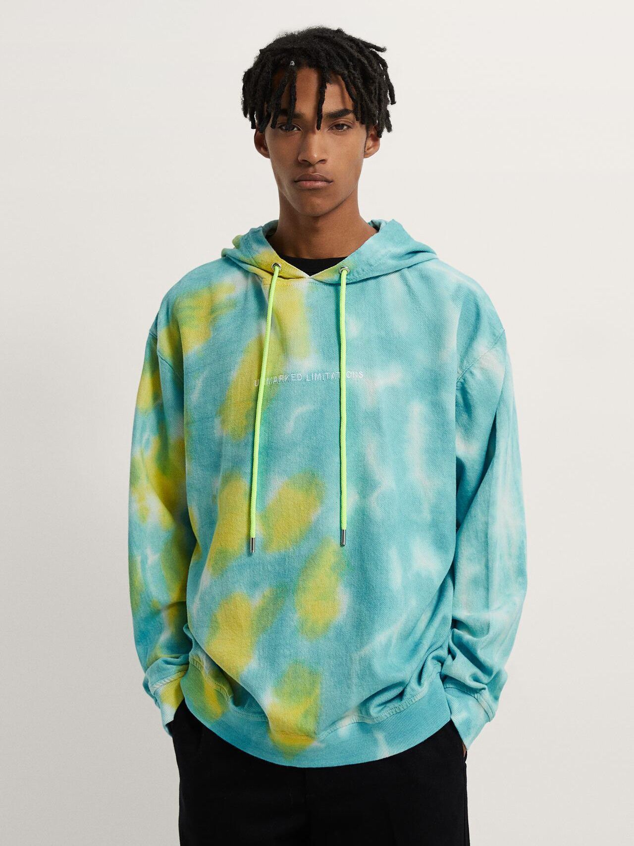 

Худи Zara XAZ282070TTOZ S Голубой в узоры