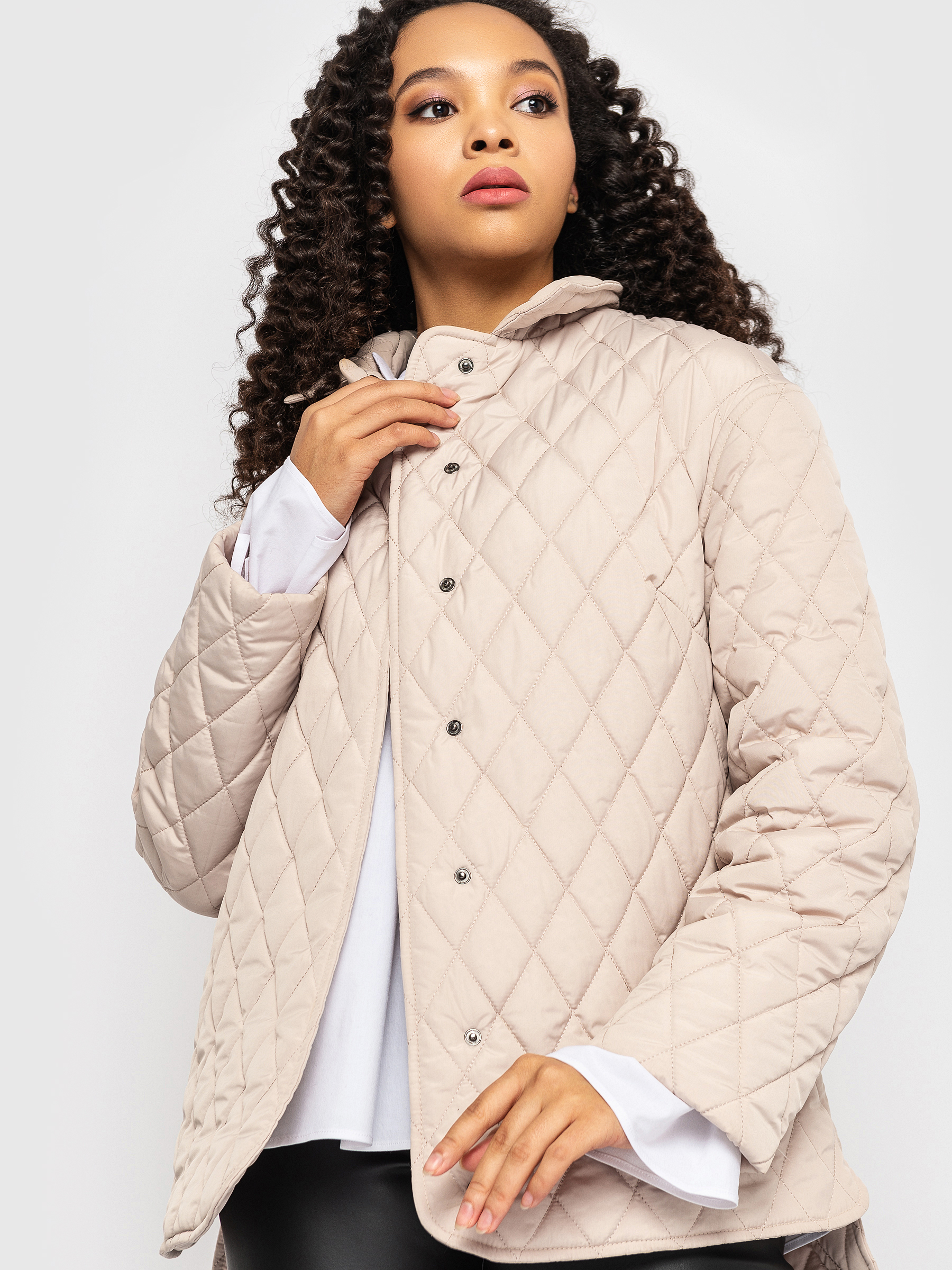 

Куртка стёганая Verve's stegka  бежевая, Куртка стёганая Verve's stegka M бежевая