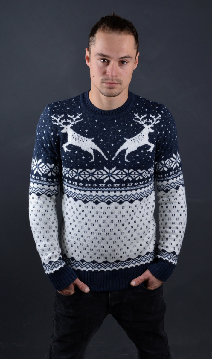 

Мужской свитер с оленями DressCode Турция S/M 70% шерсть 5553