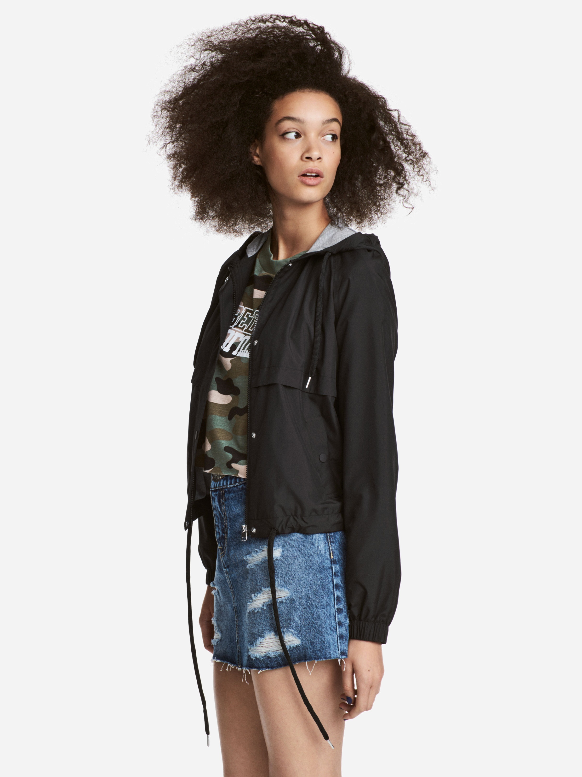 

Ветровка H&M XAZ077820YVPE 40 Черная