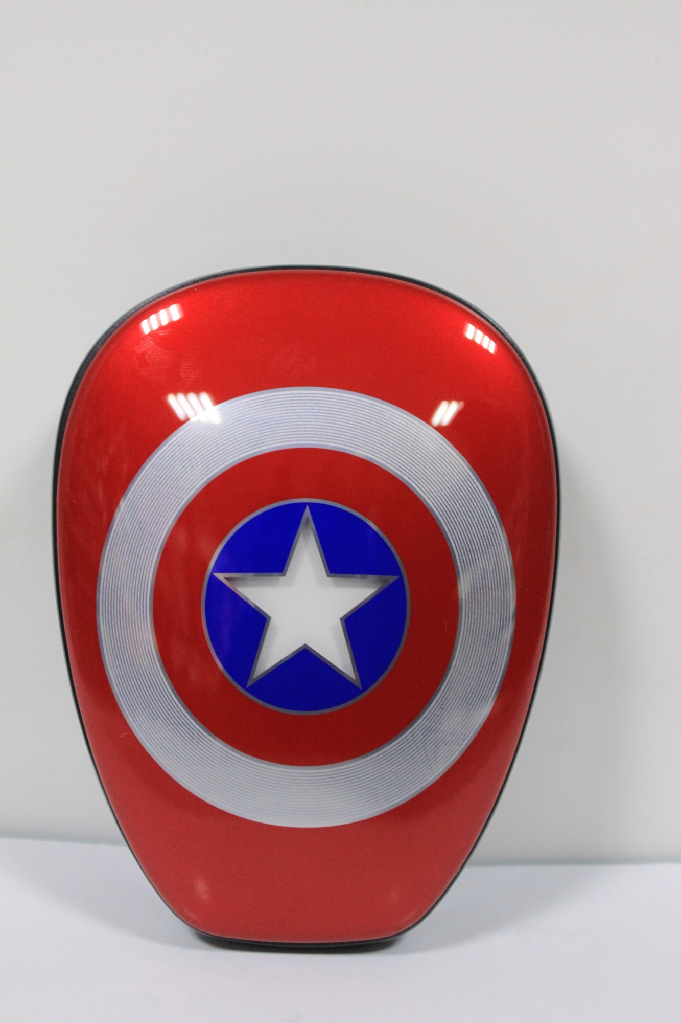 

POWER BANK Fonex капитан Америка 12000 mAh красный