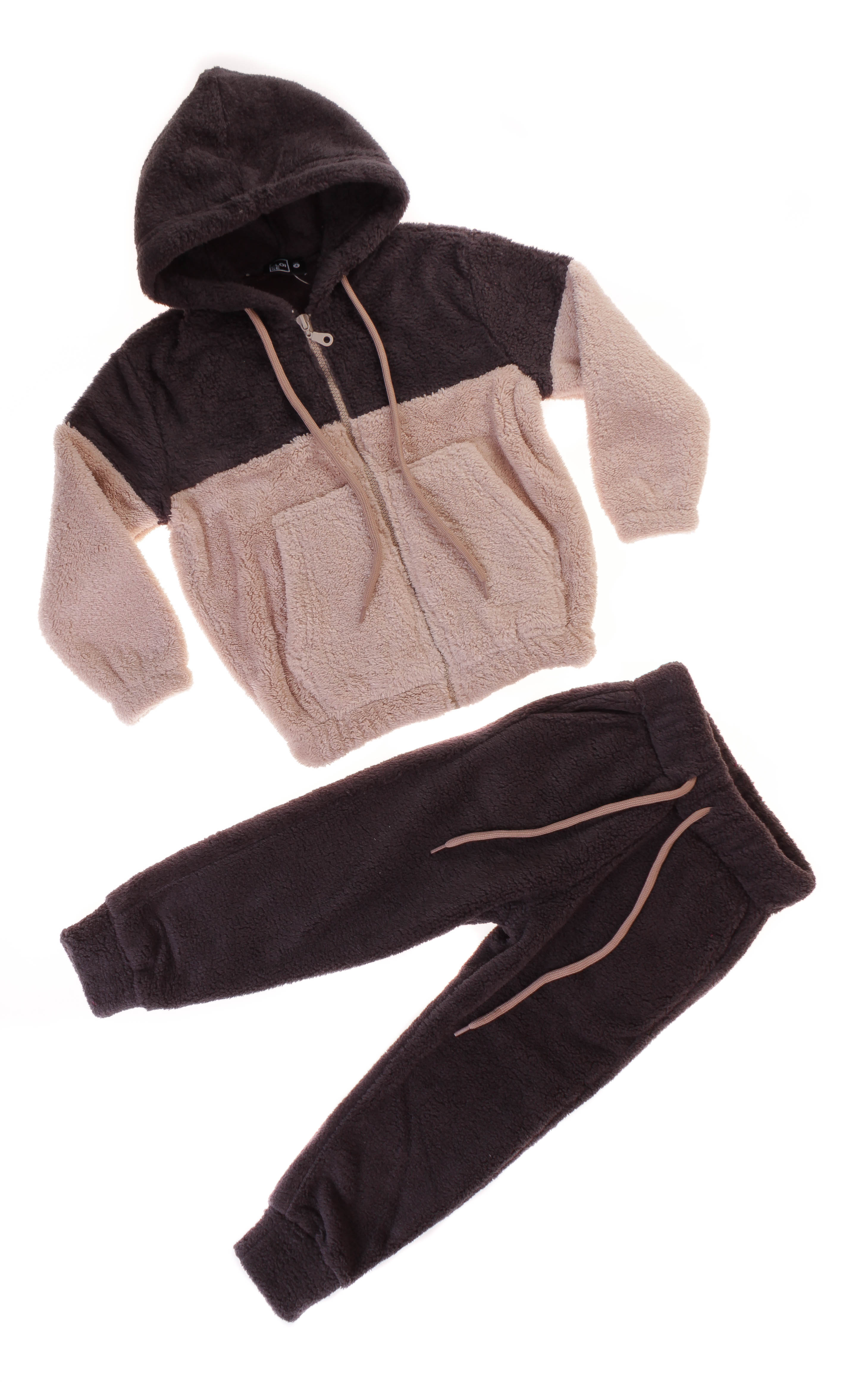 

Костюм Спортивный Cloise Антрацит 140 см CLO124003 (517031)