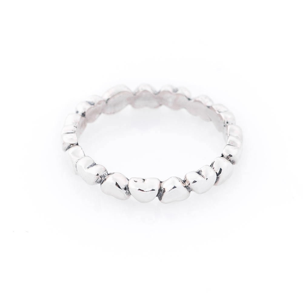 

Серебряное кольцо с сердечками 112009 Оникс 18