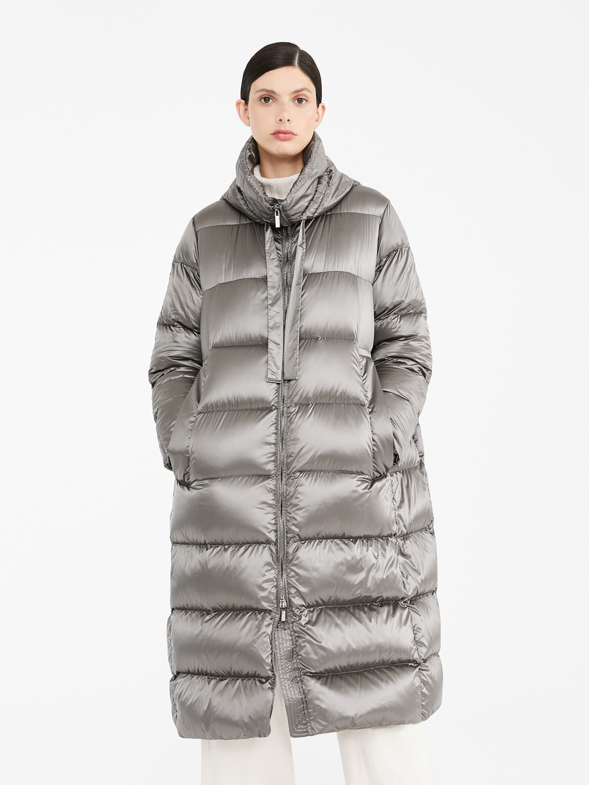

Пуховик MaxMara 42 Светло-серый 94961706600