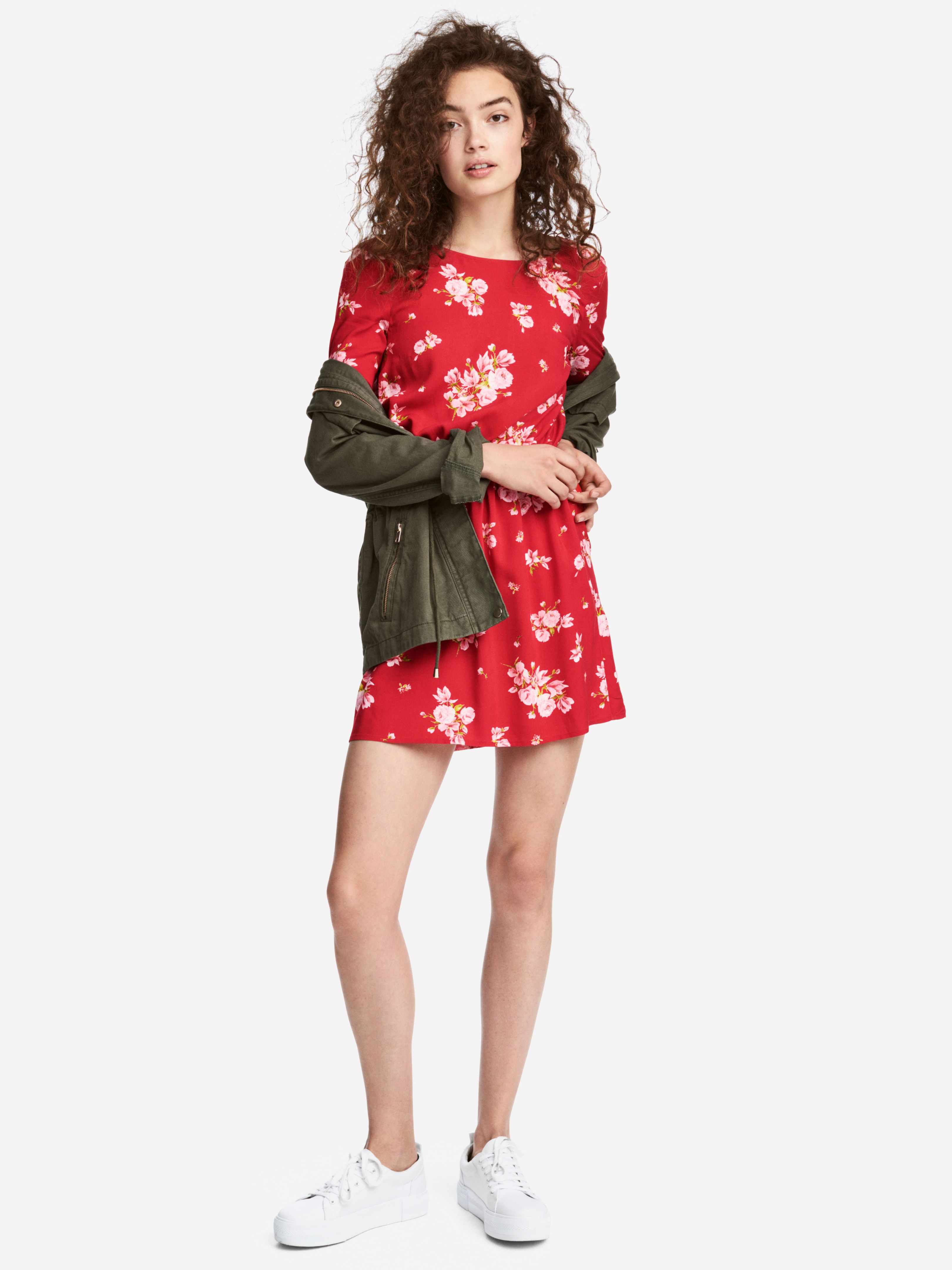 

Платье H&M XAZ089065BQLG 40 Красное