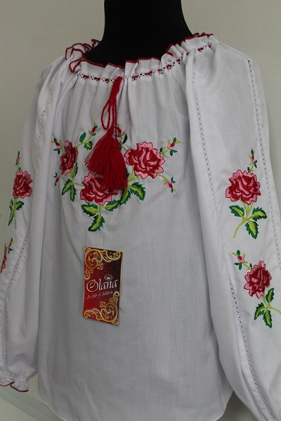 

Вишиванка для дівчинки Olana Оля троянди гладь 110