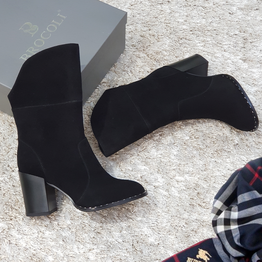 

Ботинки черные демисезонные, замша натуральная 36 , Brocoly, 3517-8065-Y85