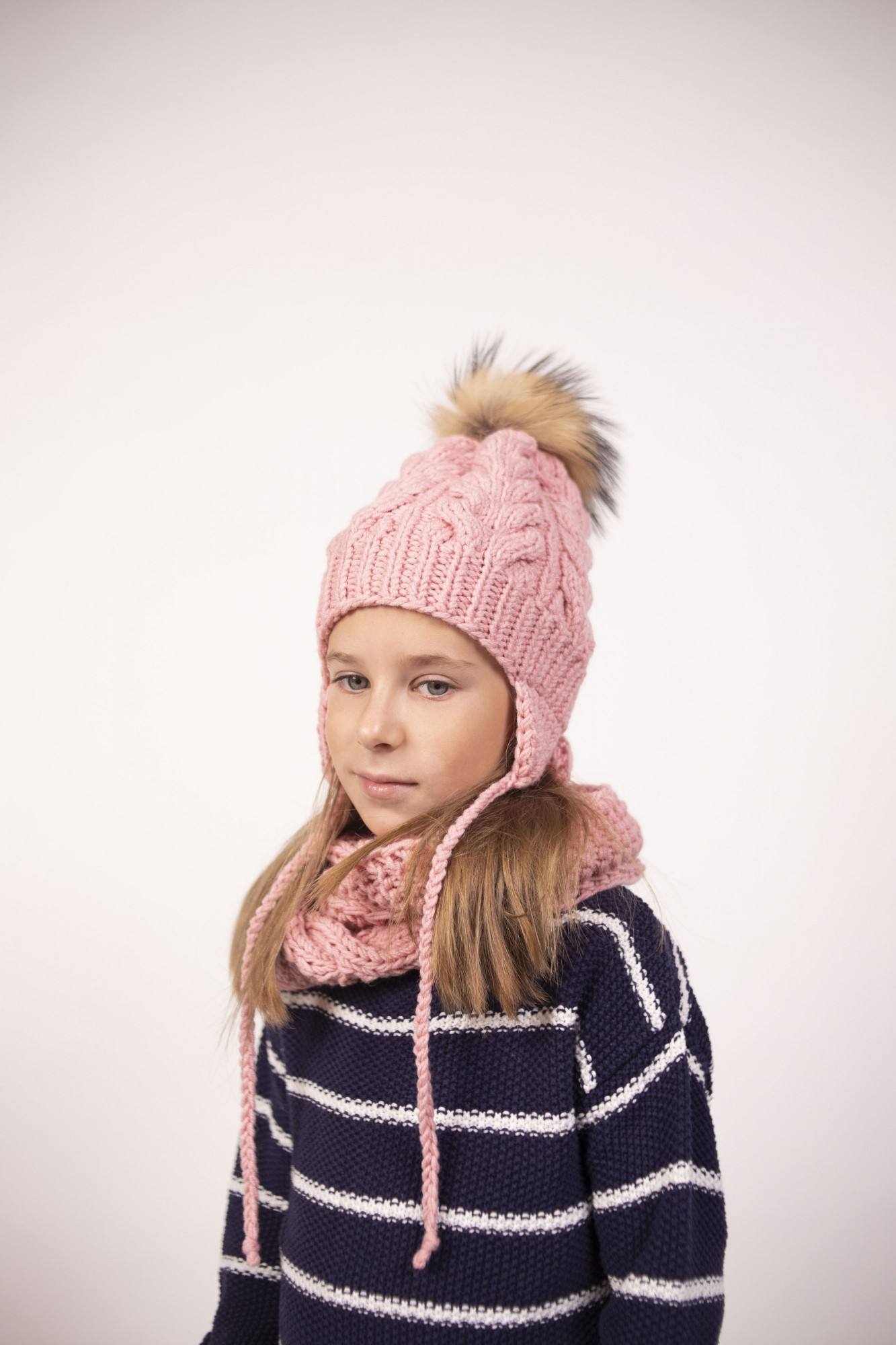

Детская зимняя шапка Hats_with_love 49 Розовая