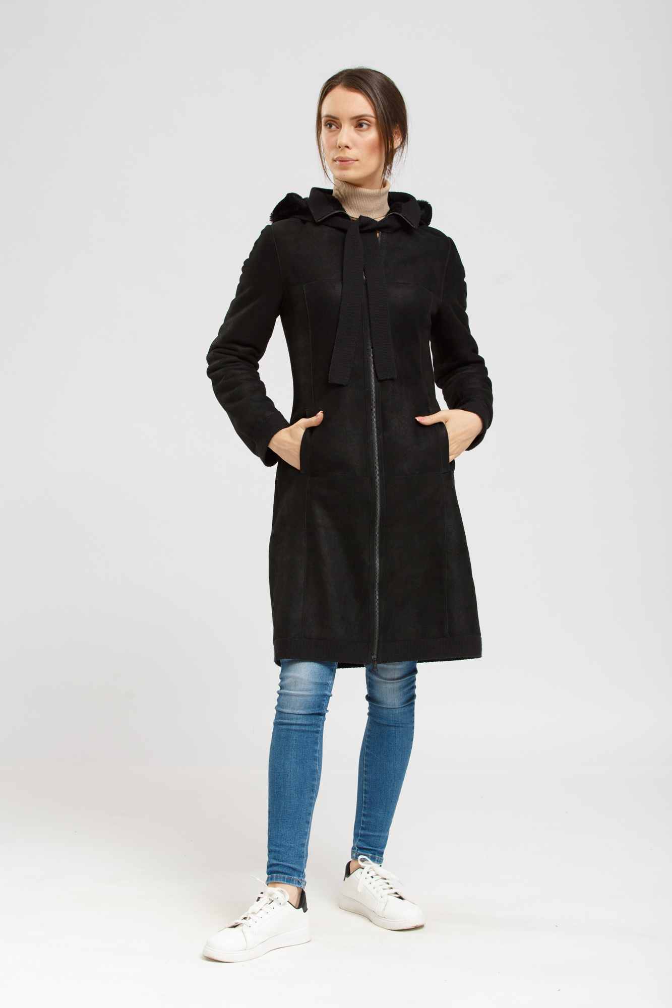 

Дубленка CVK Brand  Черный (20-00283, Дубленка CVK Brand 38 Черный (20-00283)