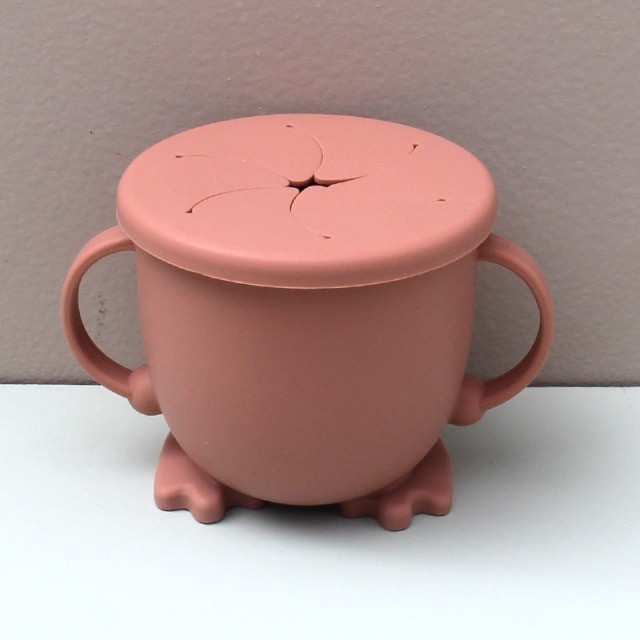 

Силиконовая сложная детская чашка для кормления Dark pink