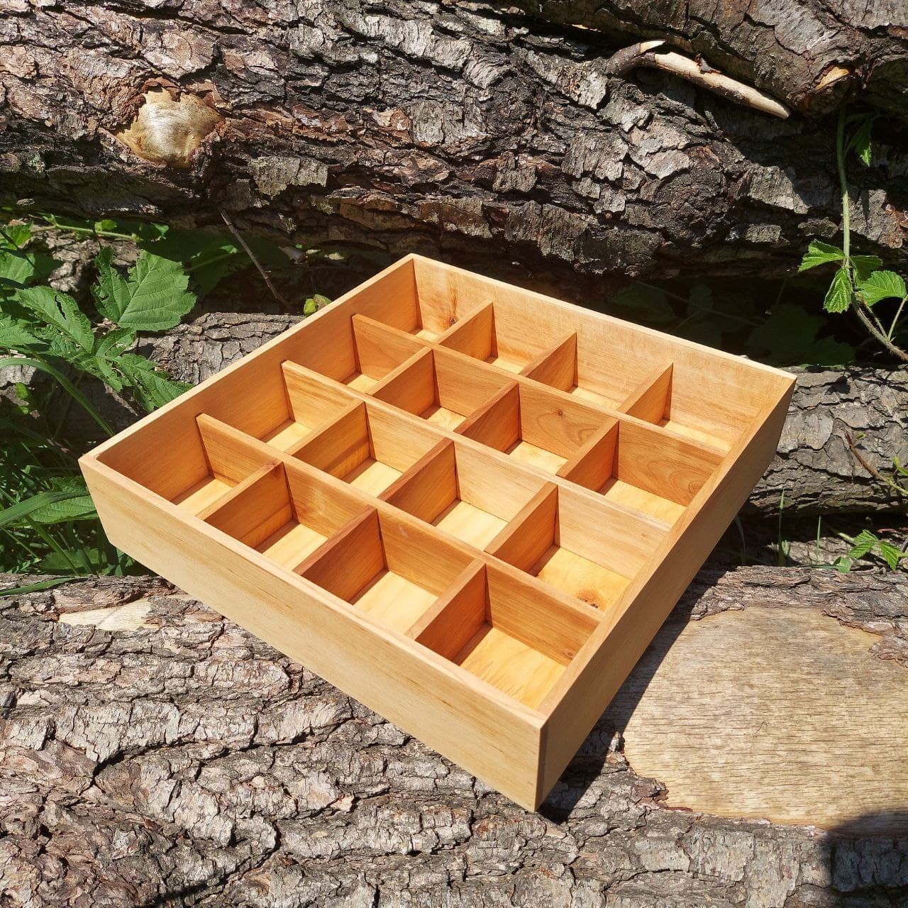 

Коробка Wooden Organizer для хранения чая, 16 ячеек,320*320*70мм.