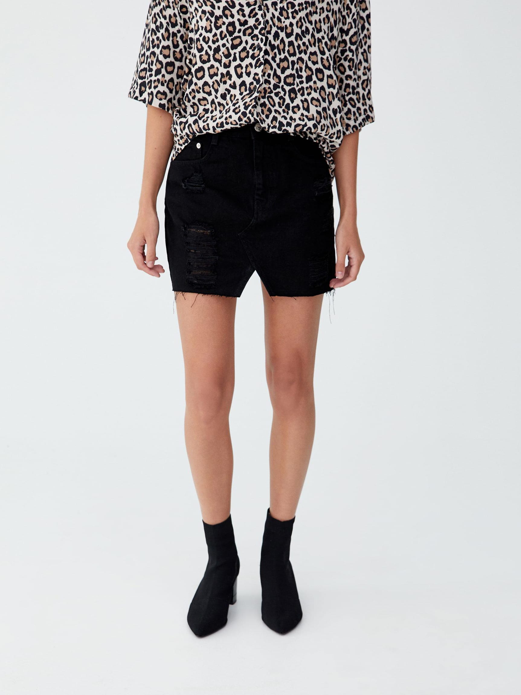 

Юбка джинсовая Pull & Bear XAZ191212LYEZ  Черная, Юбка джинсовая Pull & Bear XAZ191212LYEZ M Черная