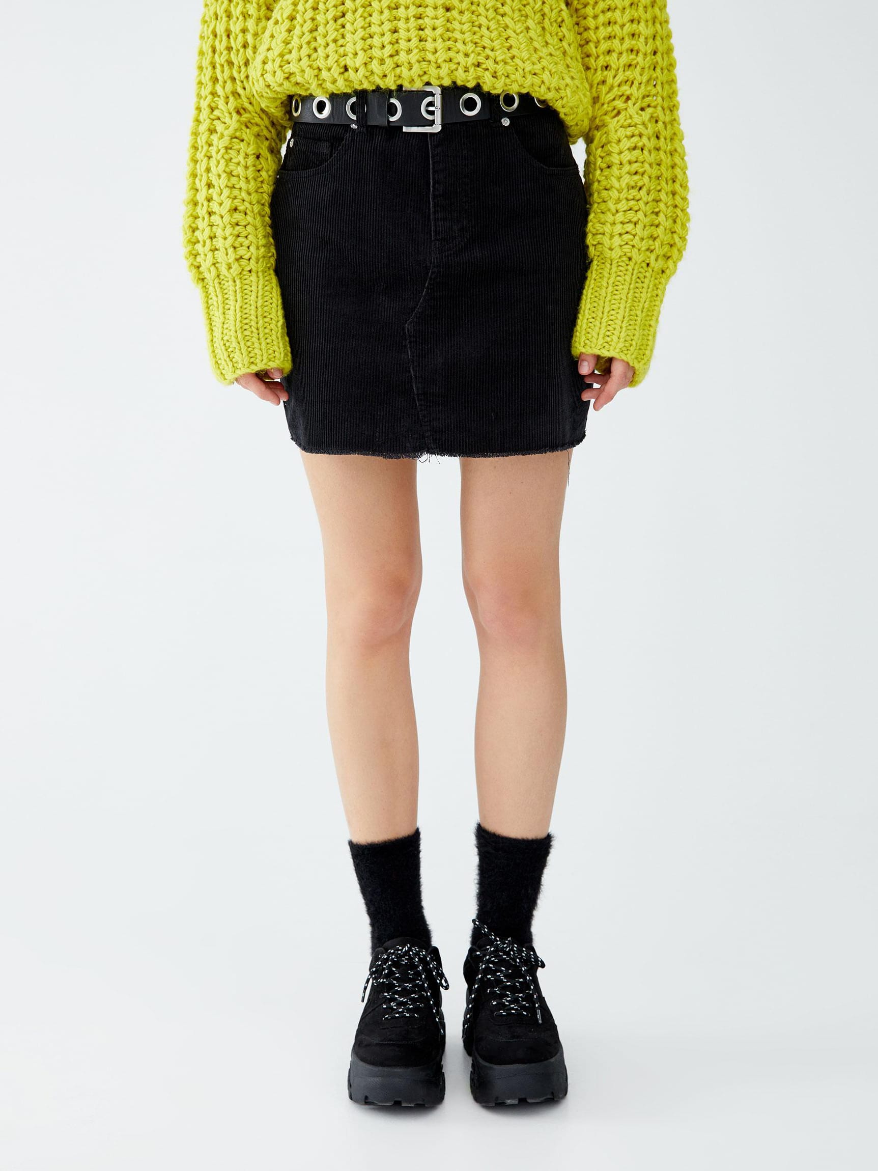 

Юбка Pull & Bear XAZ221469UJWE  Черная, Юбка Pull & Bear XAZ221469UJWE S Черная
