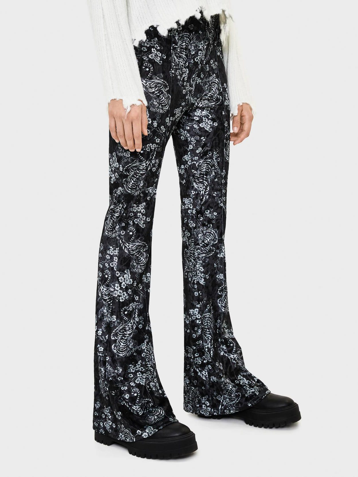 

Брюки Bershka XAZ219682QLMO S Черные