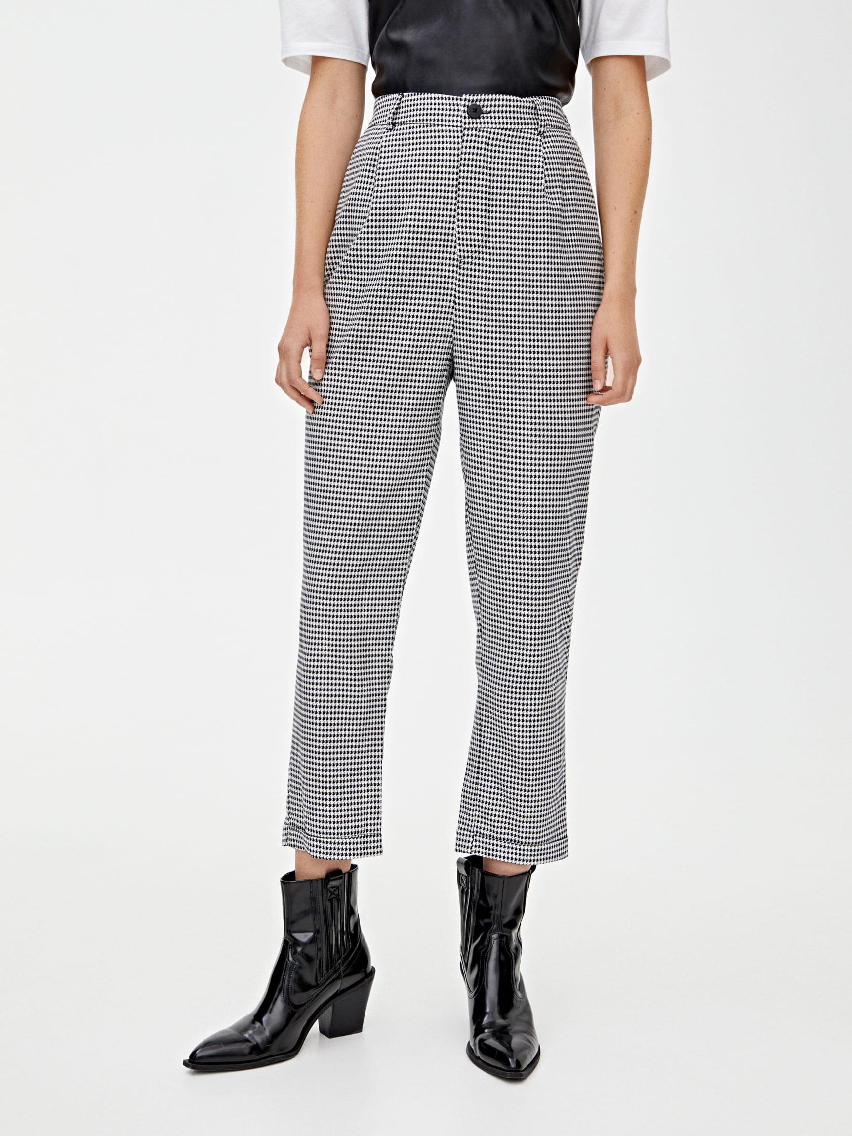

Брюки Pull & Bear XAZ260288NAZZ  Черные с белым, Брюки Pull & Bear XAZ260288NAZZ L Черные с белым