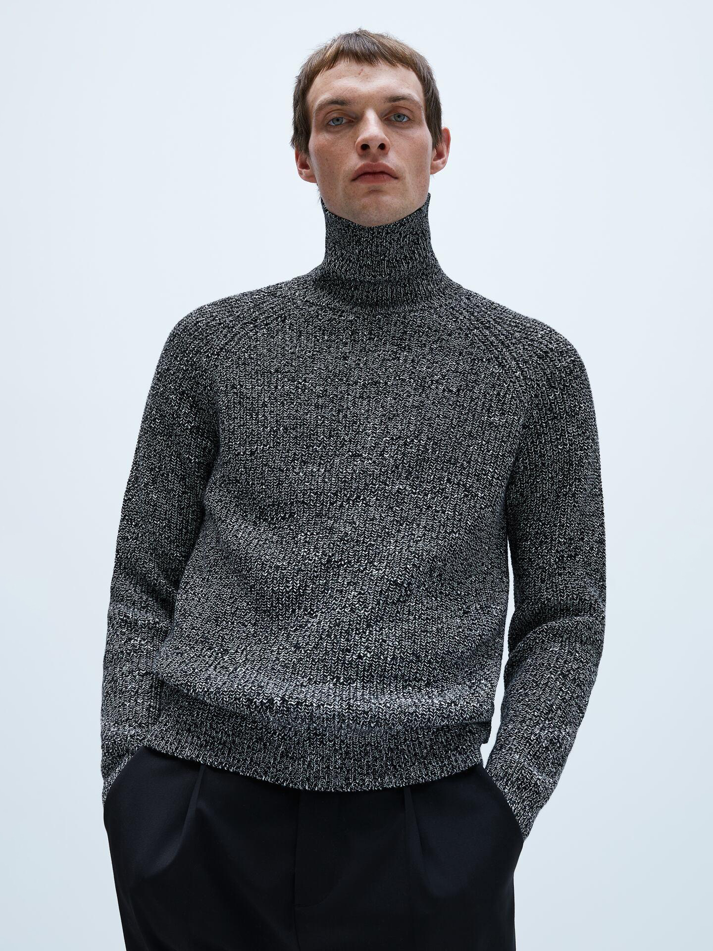 

Свитер Zara XAZ228863ZWIP XL Черный/Белый