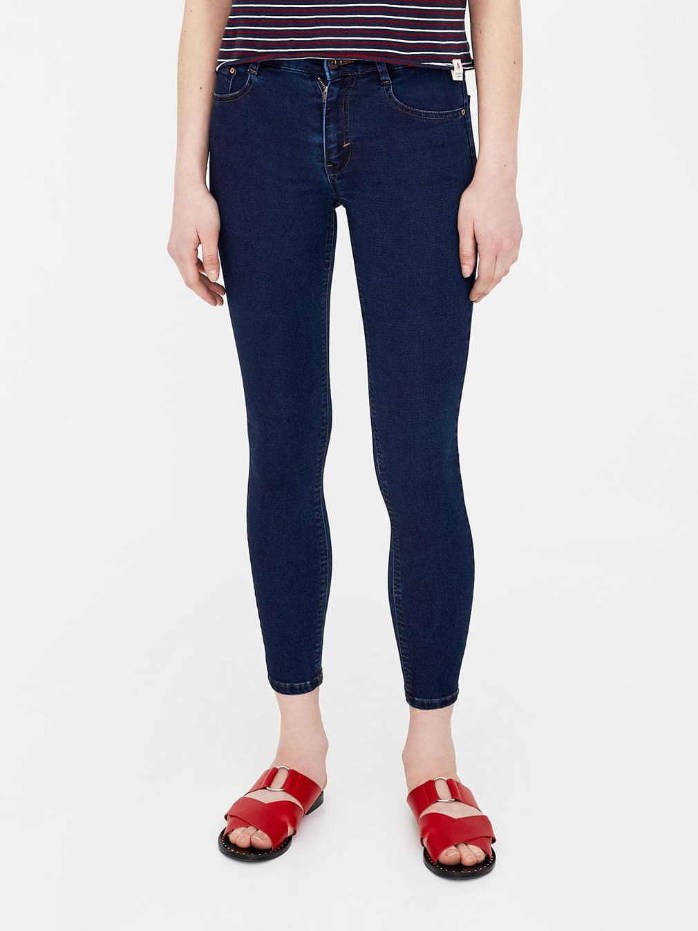 

Джинсы Pull & Bear 5687/318/401-AAQJ 32 Темно-синие