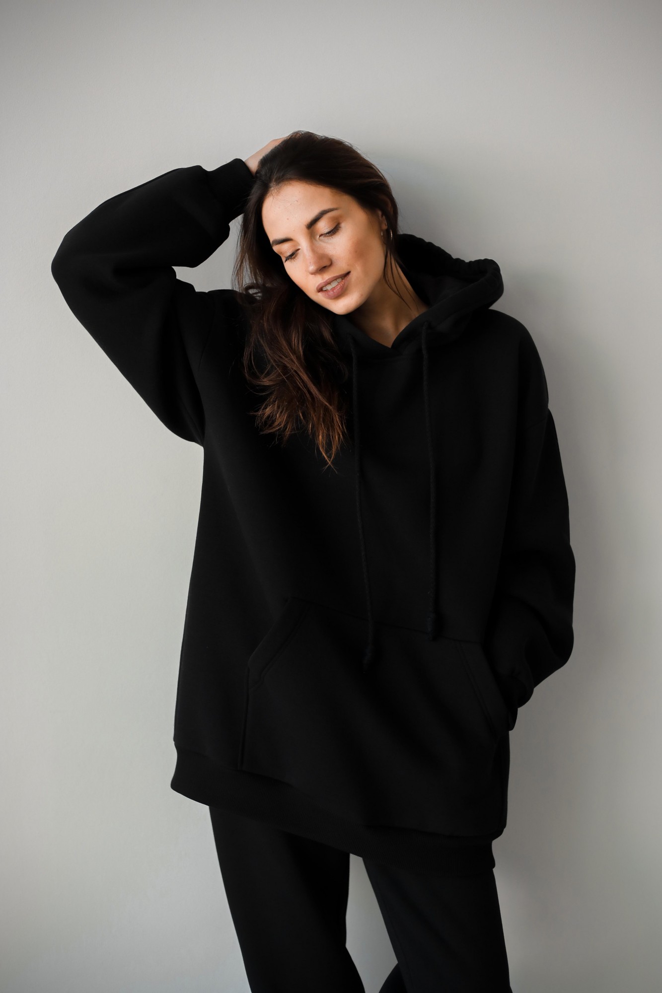 

Худи Stlkatin 000000752 чёрное XS/S oversize с карманом