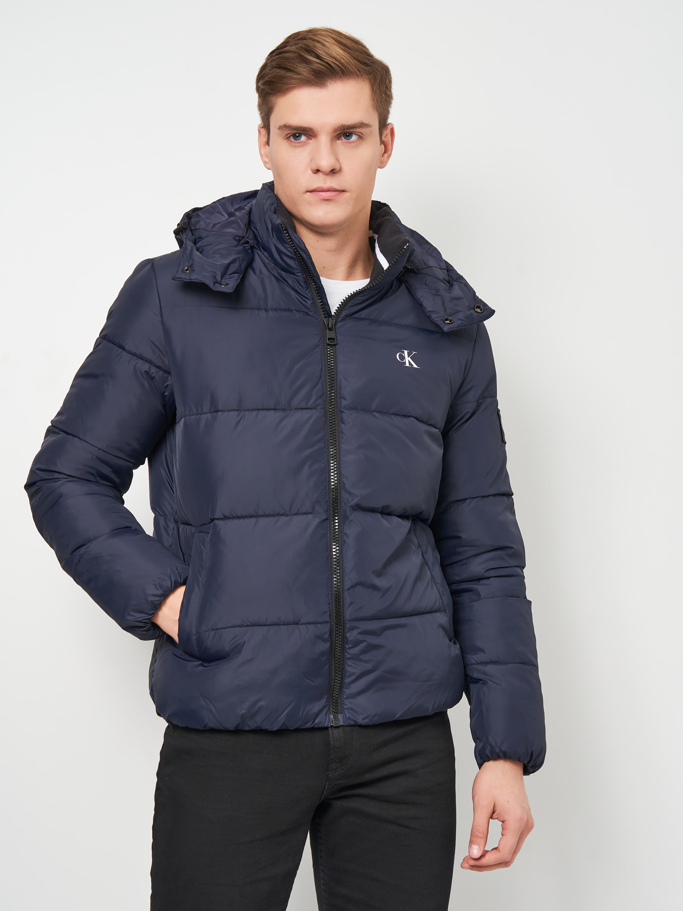 

Пуховик Calvin Klein Jeans Essentials Non Down Jacket J30J319057-CHW  Night Sky, Пуховик Calvin Klein Jeans Essentials Non Down Jacket J30J319057-CHW L Night Sky