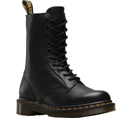 

Женские ботинки Dr. Martens 1490 10-Eyelet Boot Black Virginia Nappa Leather 41