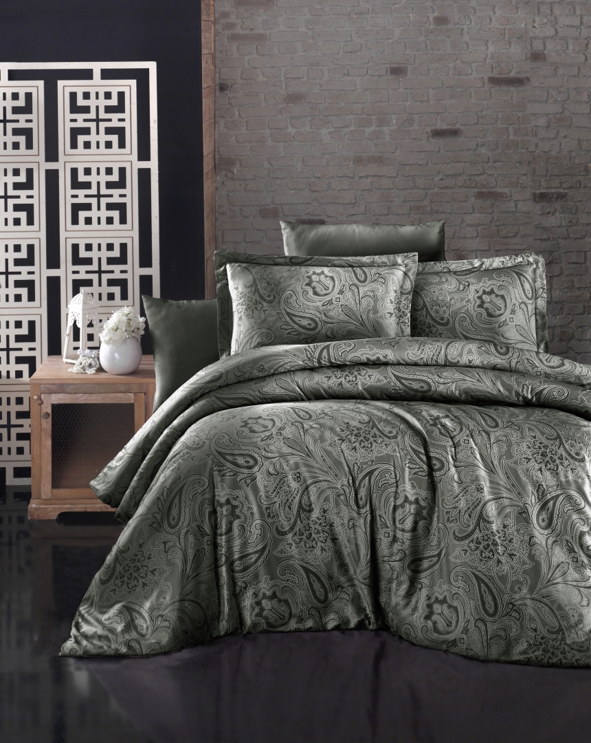 

Постельное белье "FIRST CHOICE" сатин люкс 200х220 " Reagen haki"