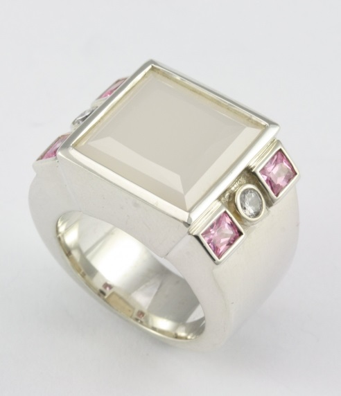 

Кольцо Thomas Sabo TR1596-1-381