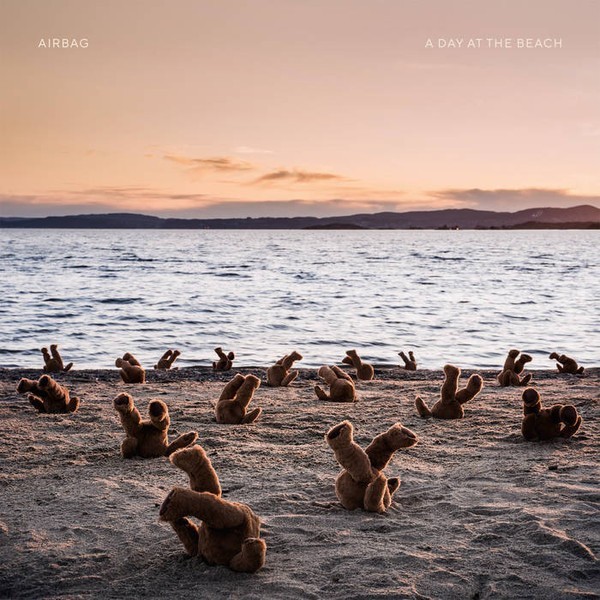 

AIRBAG – A Day At The Beach