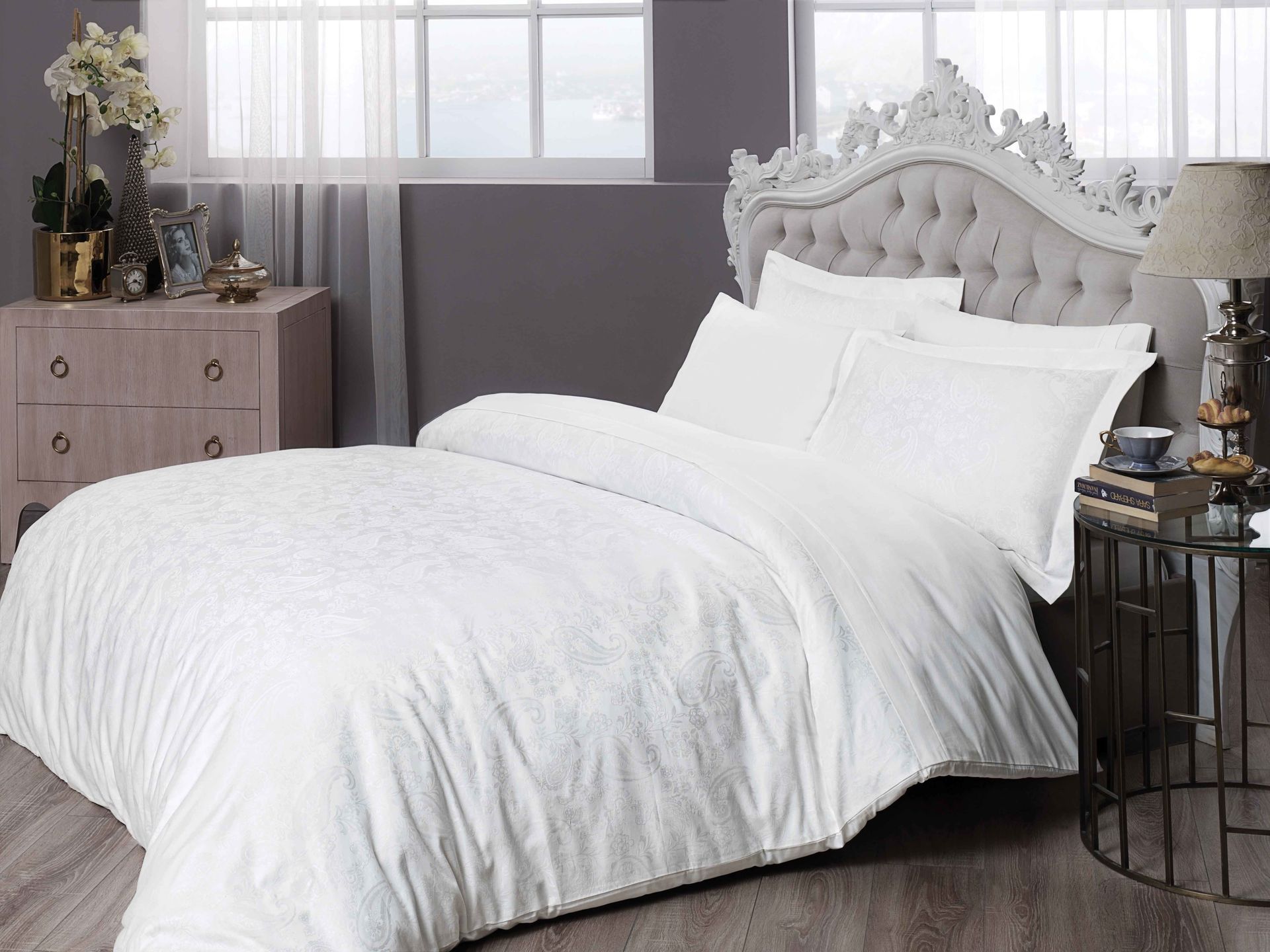 

Двуспальный King Size комплект TAC Brinley White Жаккард