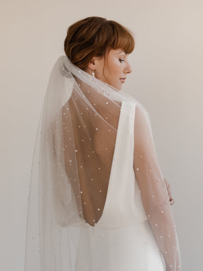 

Свадебная фата невесты с жемчугом длинная AdalineBride 180 см айвори
