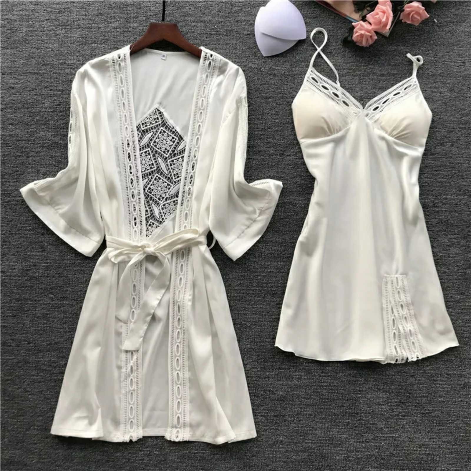 

Женский комплект Vero Moda атласный халат и ночная рубашка белый  (1176-white, Женский комплект Vero Moda атласный халат и ночная рубашка белый 44 (1176-white-44)