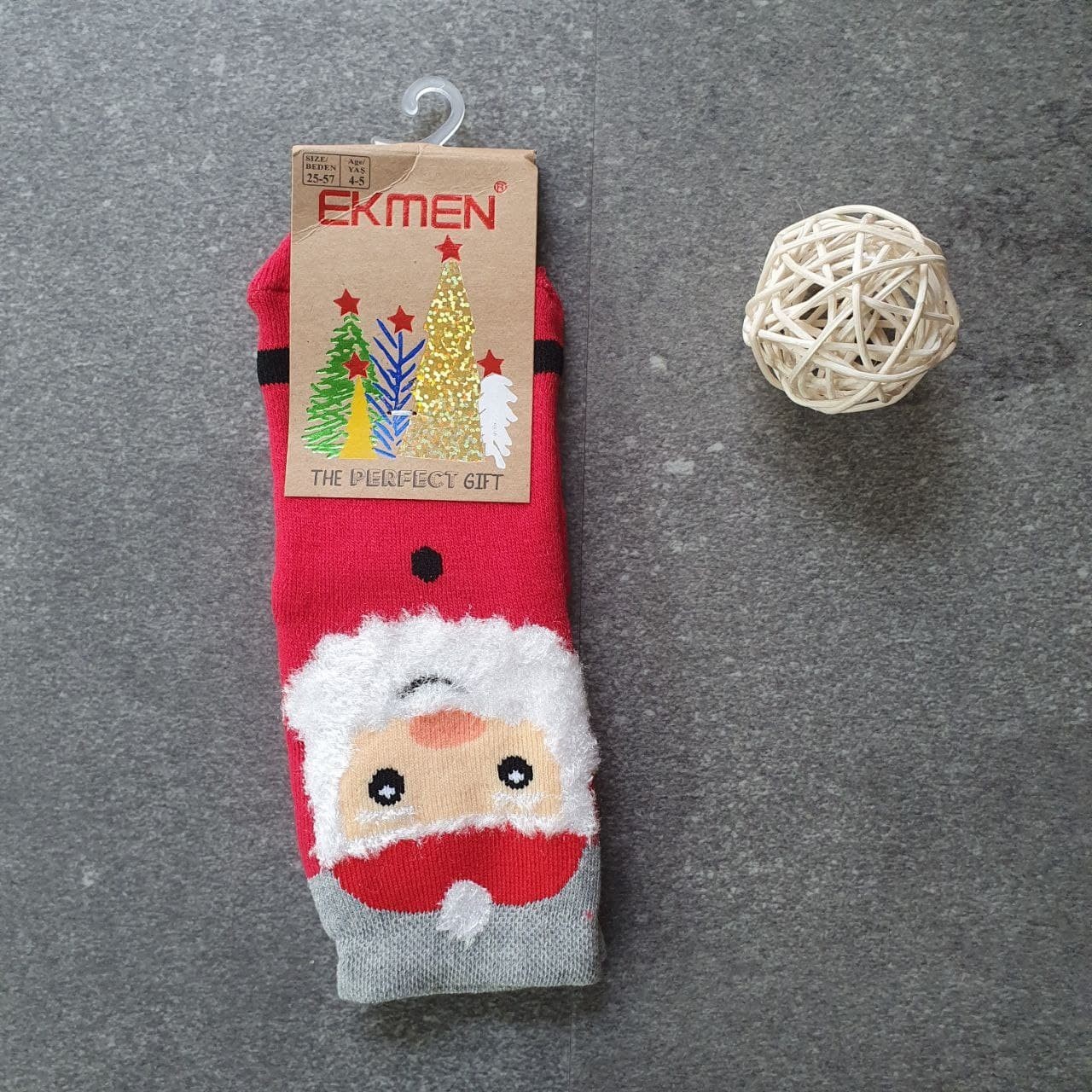 

Детские новогодние носки Ekmen 25-27р Дед Мороз 4-5 лет Разноцветные