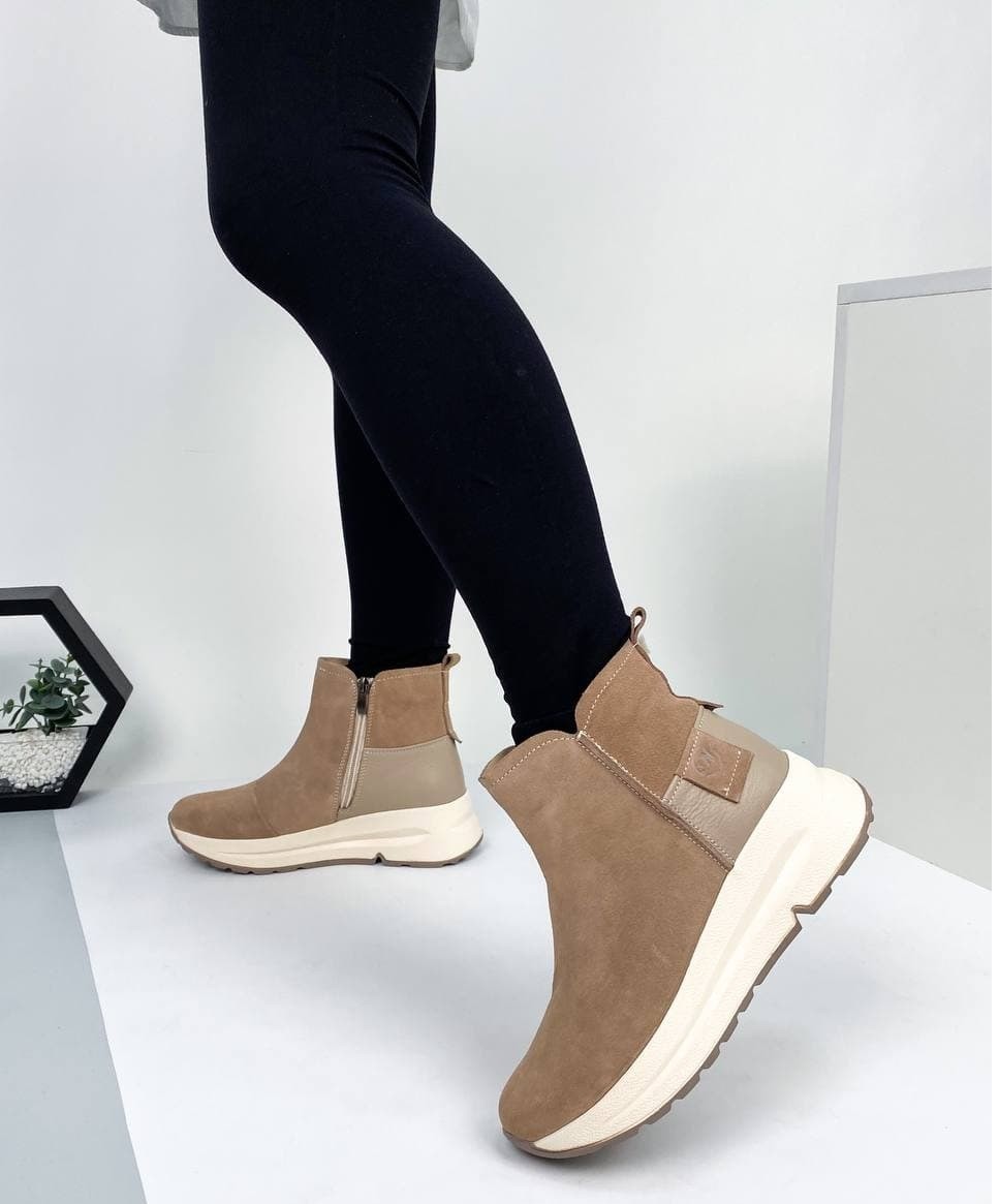 

Женские черевики на меху Grace 14596 38 бежевый