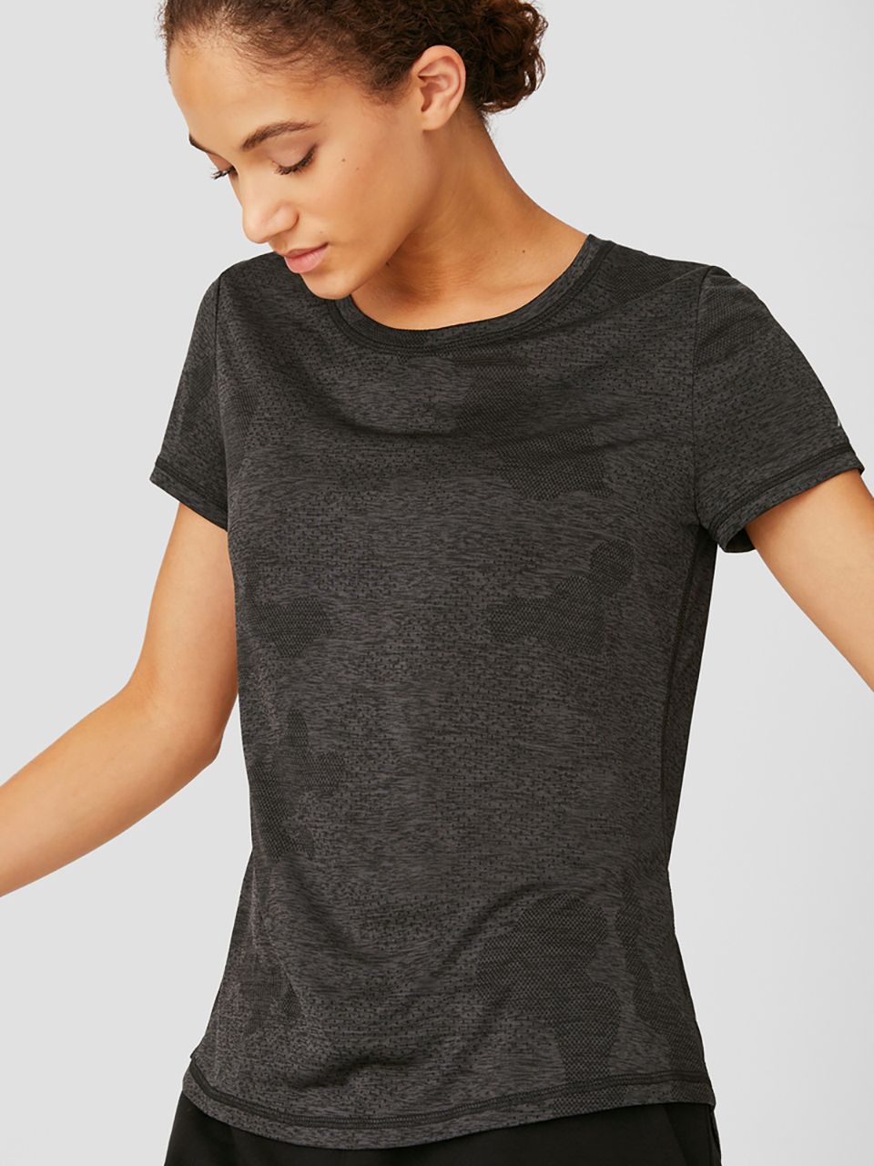 

Футболка C&A 2106209b34 XL Серая
