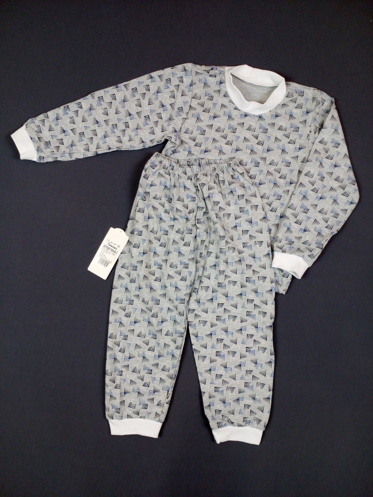 

Пижама из байки (футболка с длинным рукавом + штаны) Gabbi Штрихи 116см серая 10917