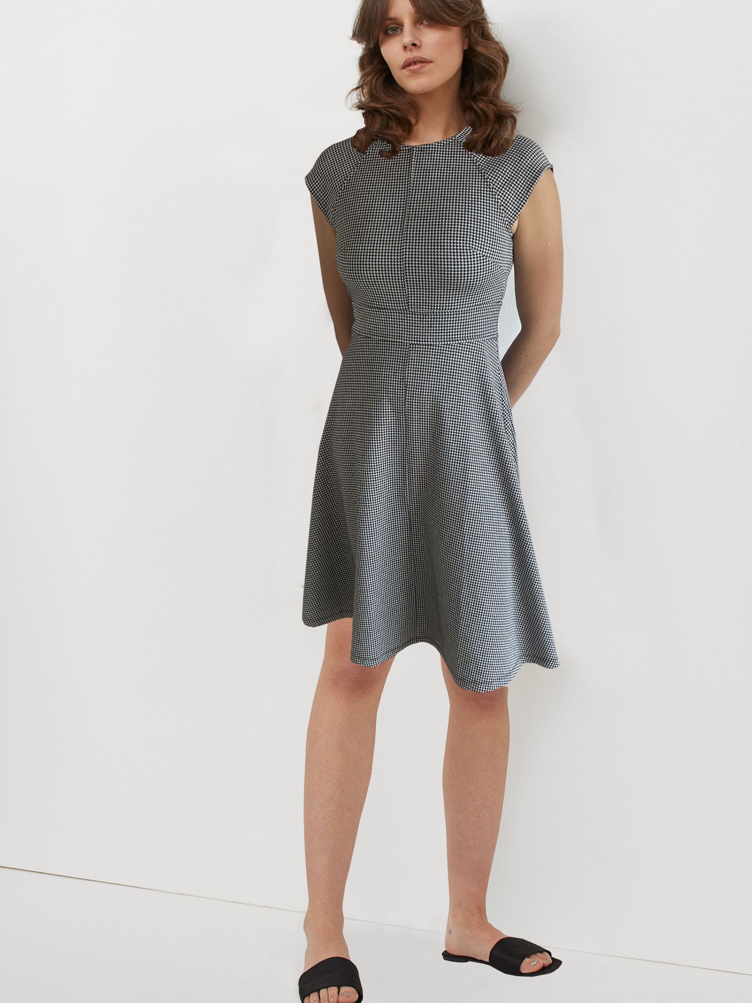 

Платье H&M 818190b28  Серое, Платье H&M 818190b28 XS Серое