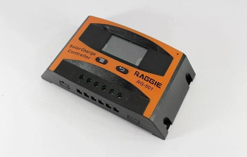 

Контроллер для Солнечной Панели UKC Solar Сontroler LD-530A 30A RG