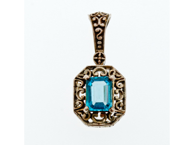 

Серебряный кулон с топазом Sky Jewelry 000137