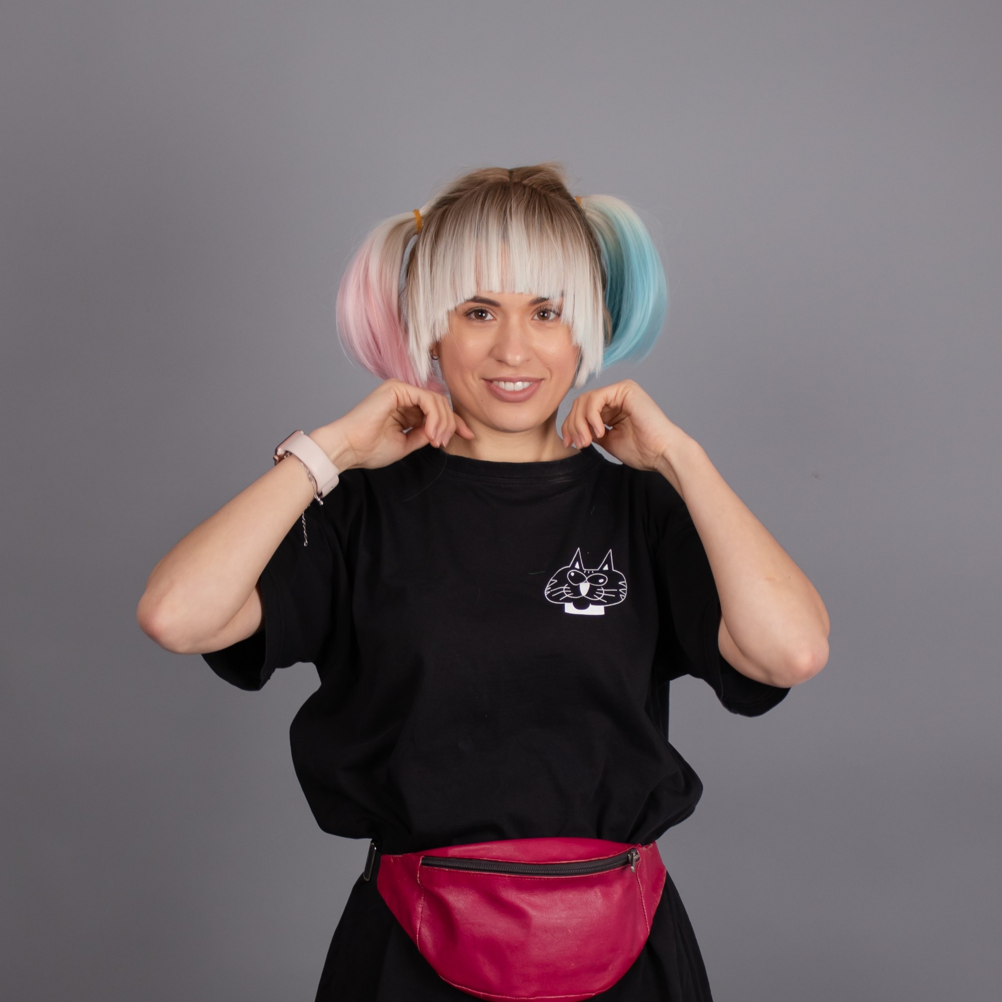 

Парик Харли Квинн ZADIRA (Harley Quinn) короткий на сетке с хвостиками
