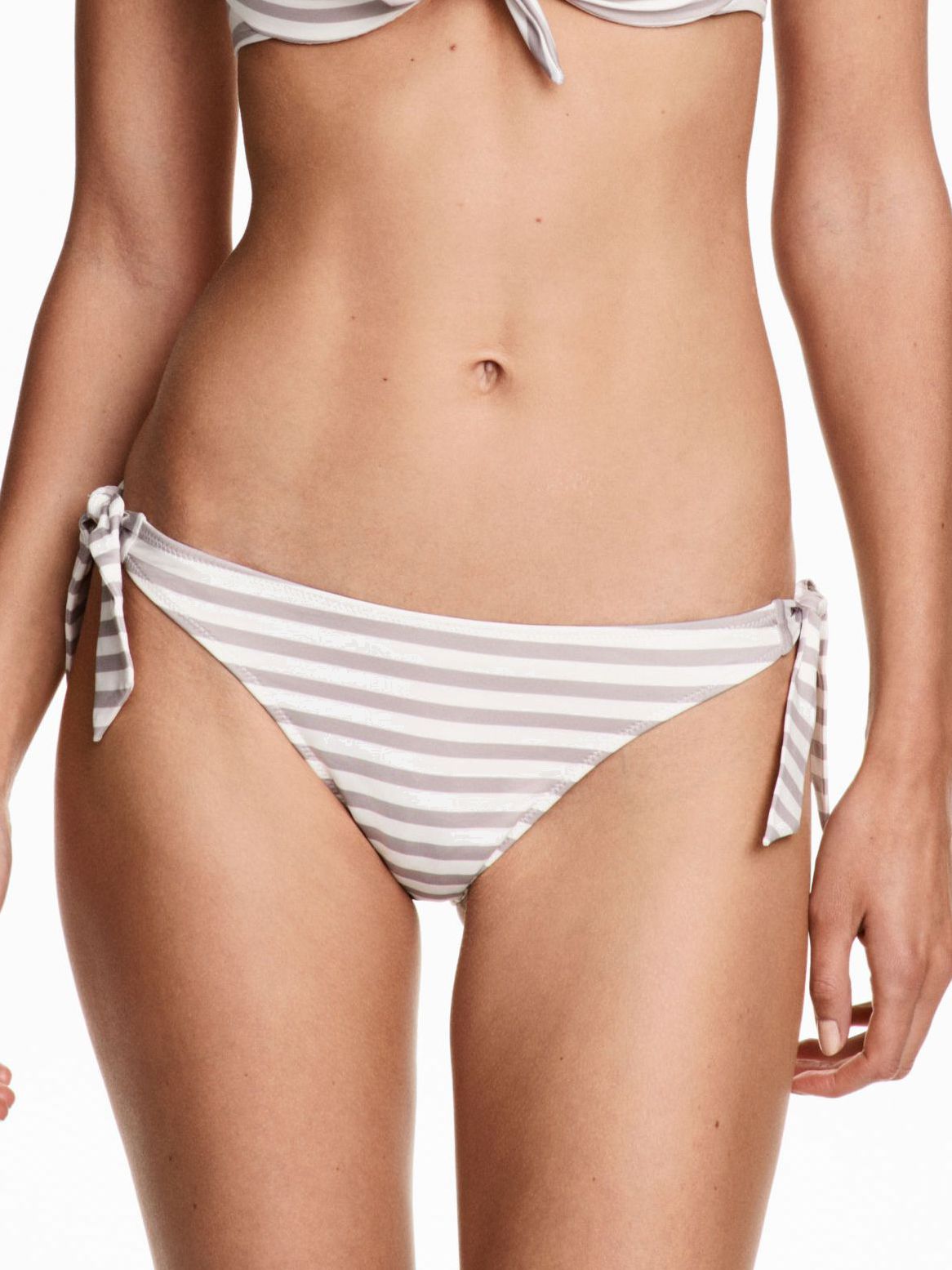

Нижняя часть купальника H&M 1841235-ADVR 36 Бело-серая в полоску