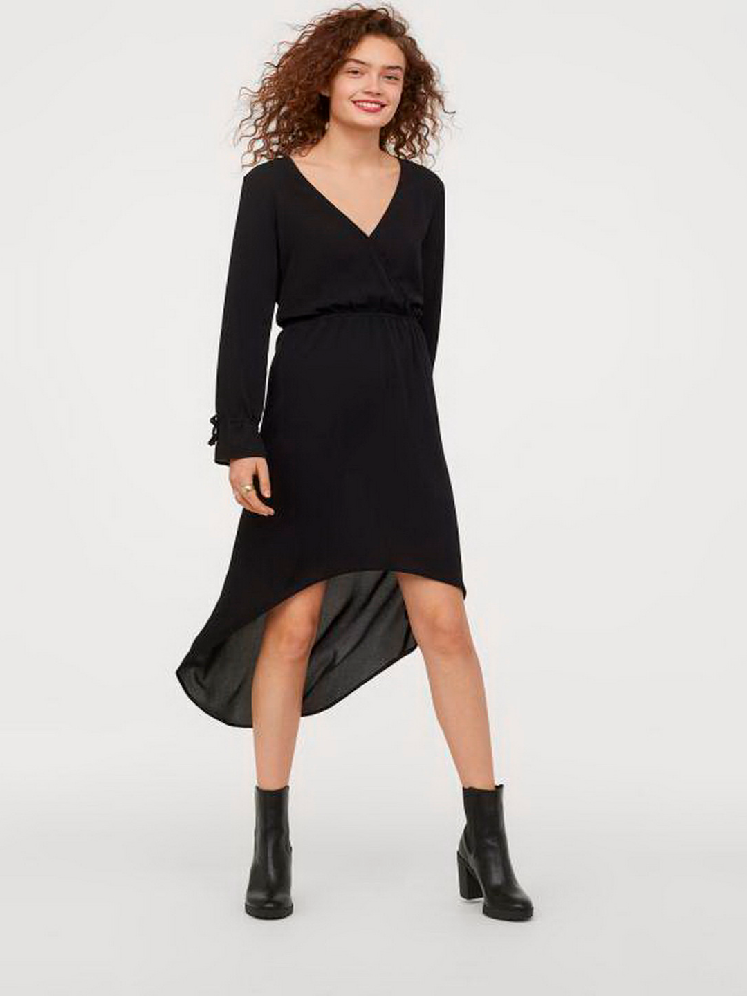 

Платье H&M 0717345-9  Черное, Платье H&M 0717345-9 34 Черное