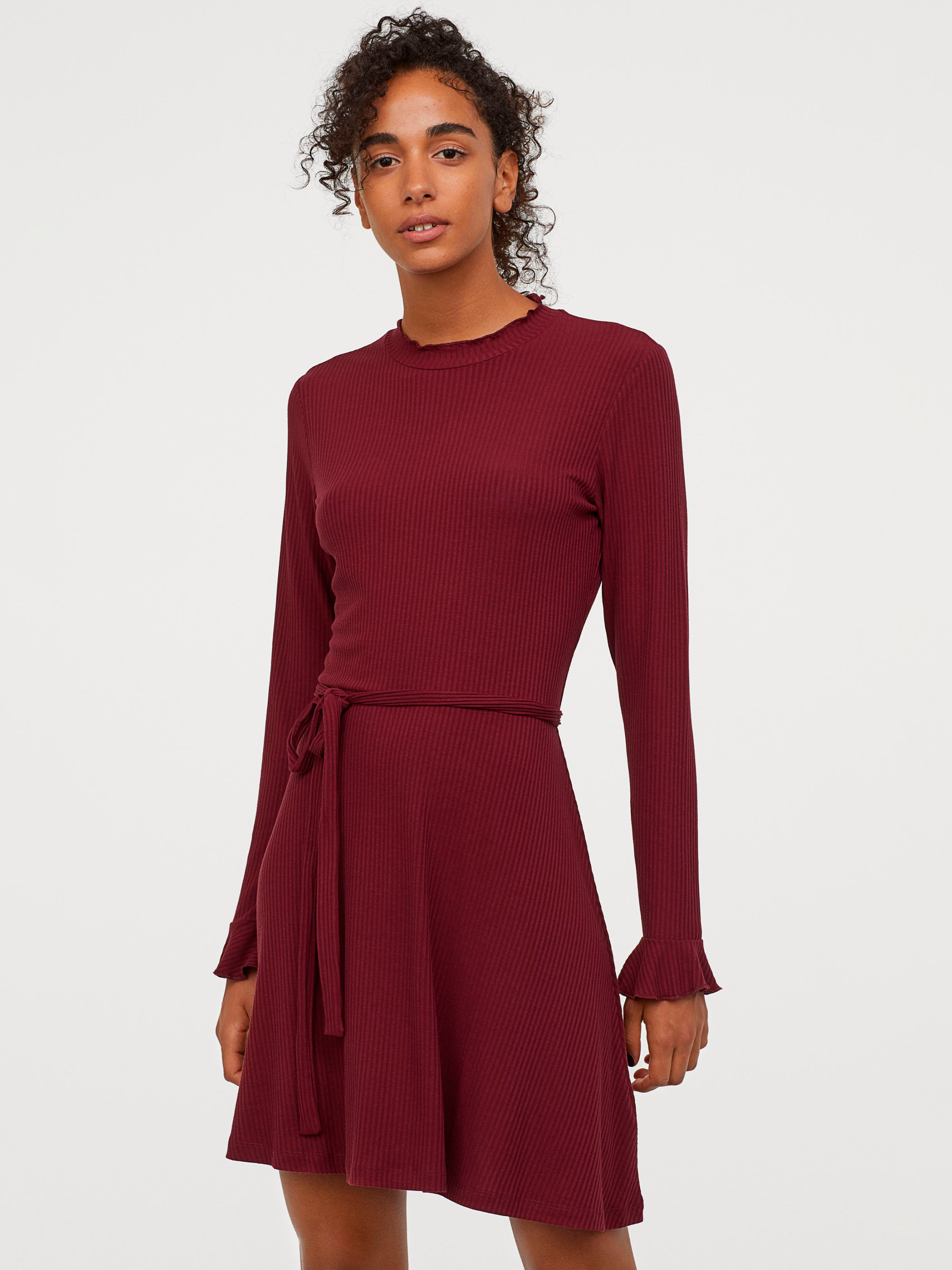 

Платье H&M 0815764-0  Бордовое (СА2000001872673, Платье H&M 0815764-0 L Бордовое (СА2000001872673)